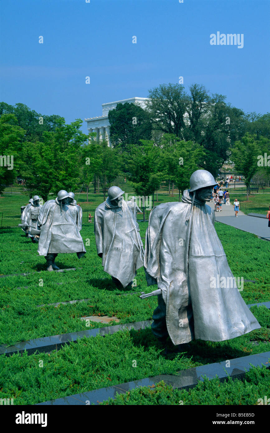 Statues of soldiers at the Korean War Memorial in Washington DC USA J