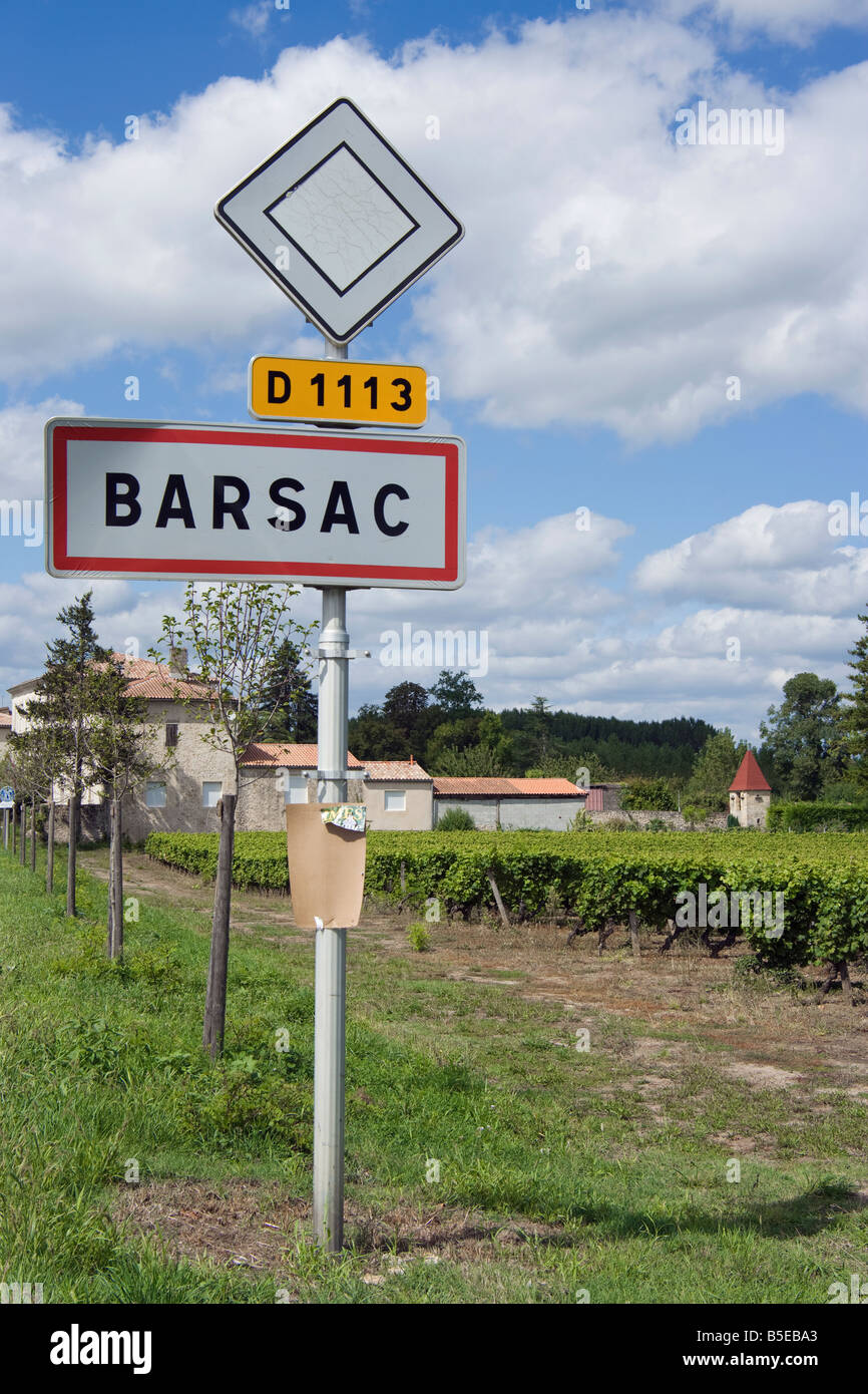 Bordeaux sign signage France French vineyard wine Stock Photo