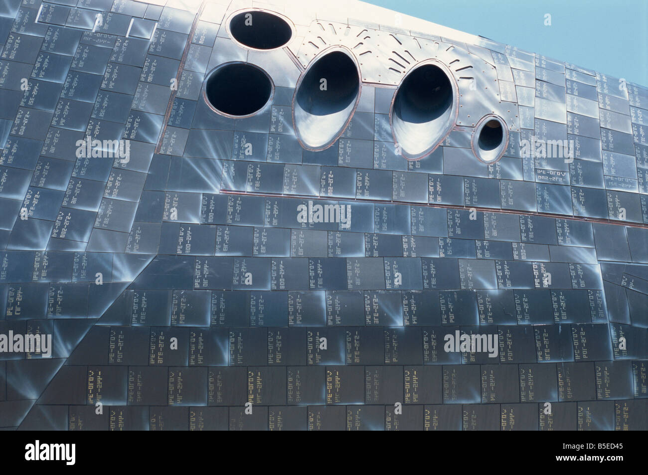 Heat resistant tiles hires stock photography and images Alamy