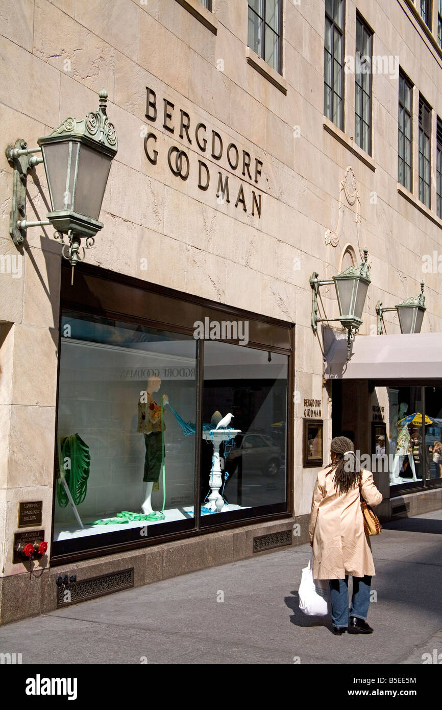 Bergdorf Goodman is a Luxury Department Store on Fifth Avenue, NYC, USA  Stock Photo - Alamy