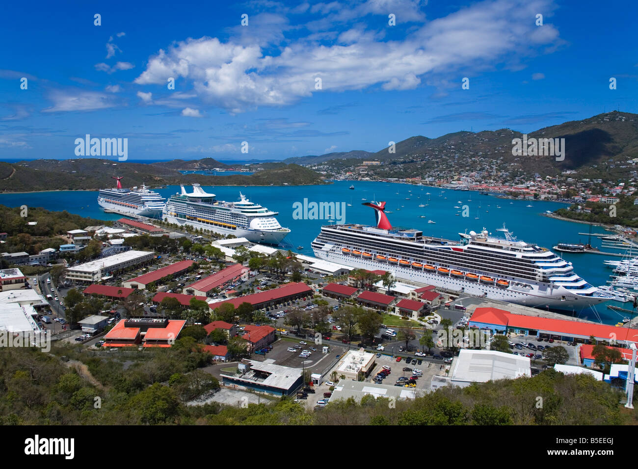 Ship terminal hi-res stock photography and images - Alamy