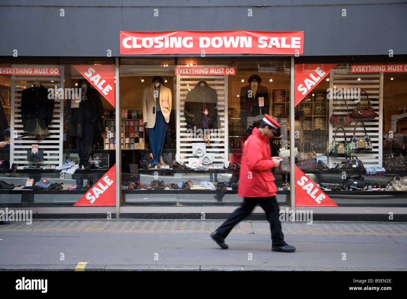 Shop closing down sale West End London Stock Photo Alamy