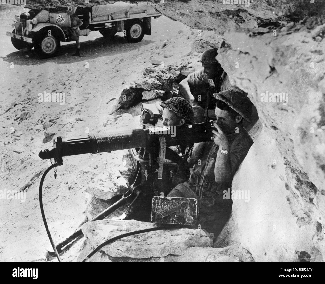 Machine gun post hi-res stock photography and images - Alamy