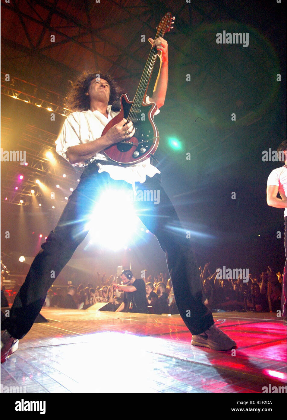 Queen and Paul Rodgers perform at the Metro Radio Arena 3 May 2005 Brian May Stock Photo
