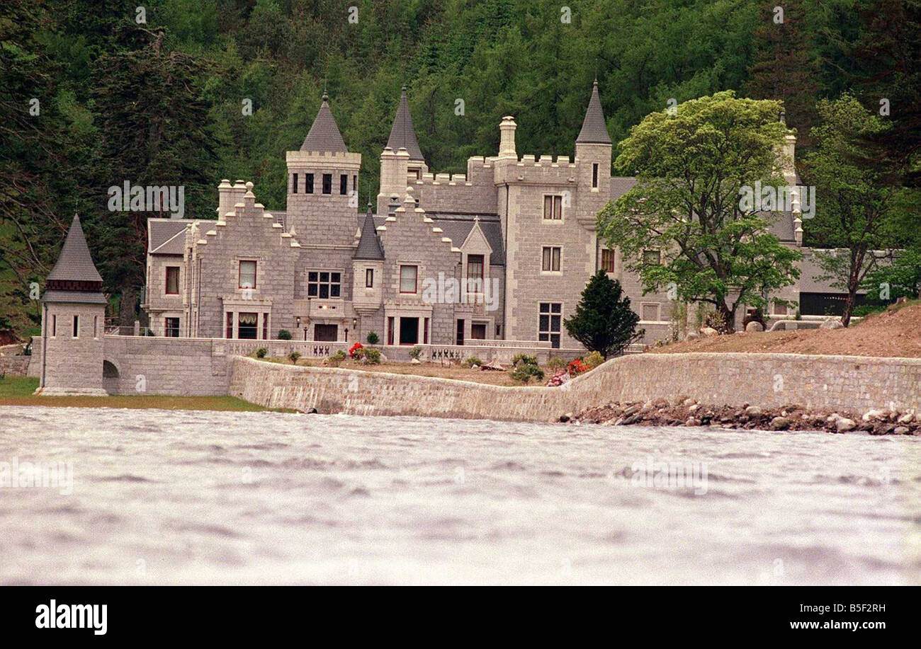 Ben Alder Lodge shore of Loch Ericht near Dalwhinnie June 1999 holiday