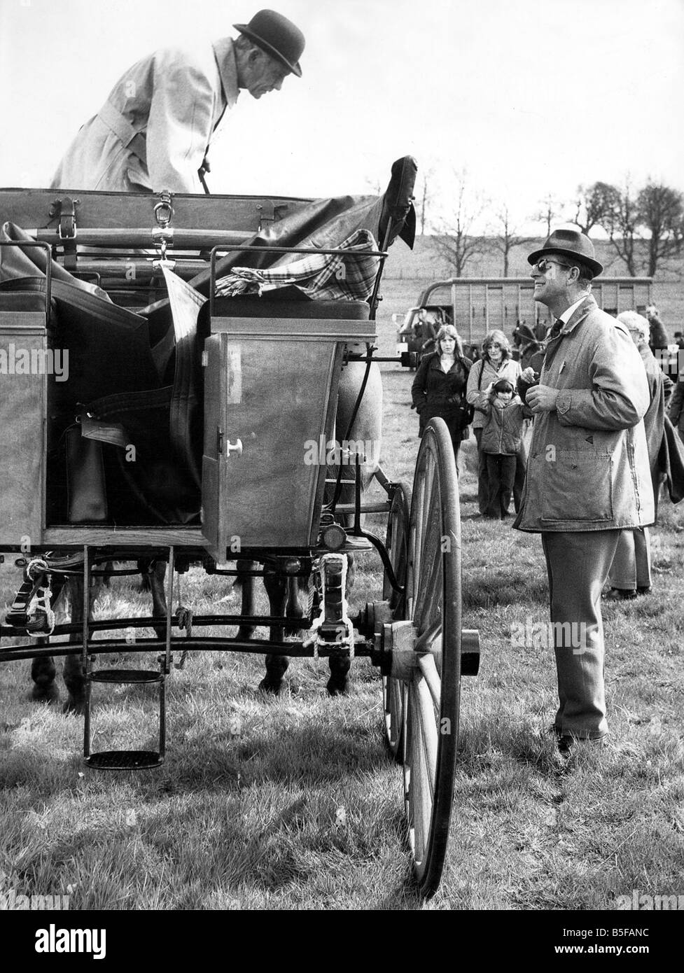 Carriage driving best sale hats