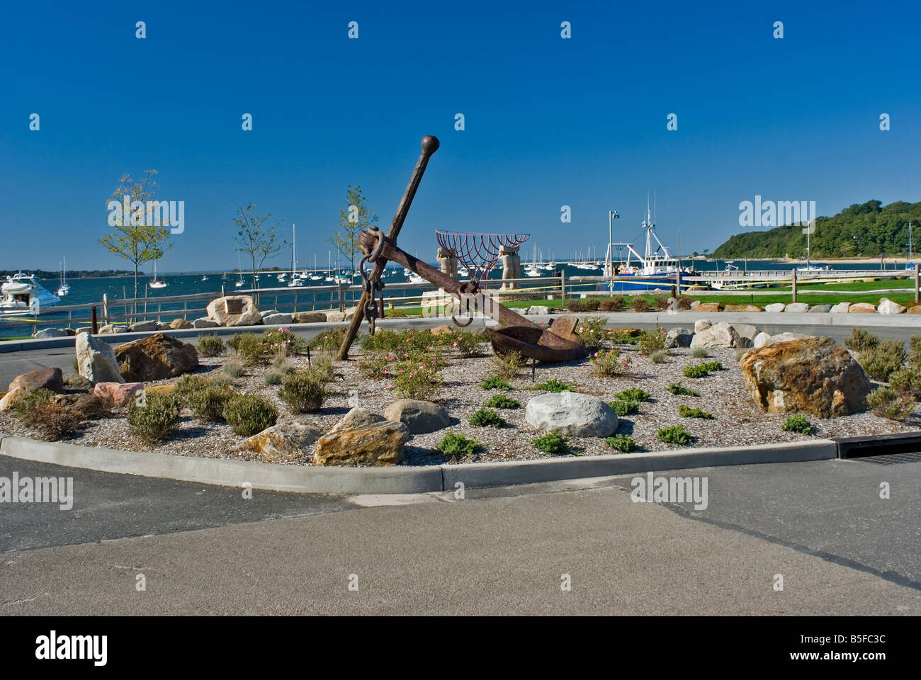 Shipbuiders monument, Port Jefferson harbor, Long Island, NY Stock Photo