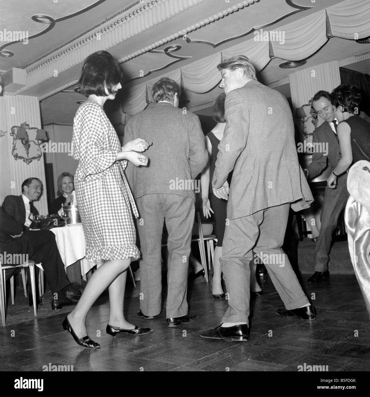 Twist dance 1960s hires stock photography and images Alamy