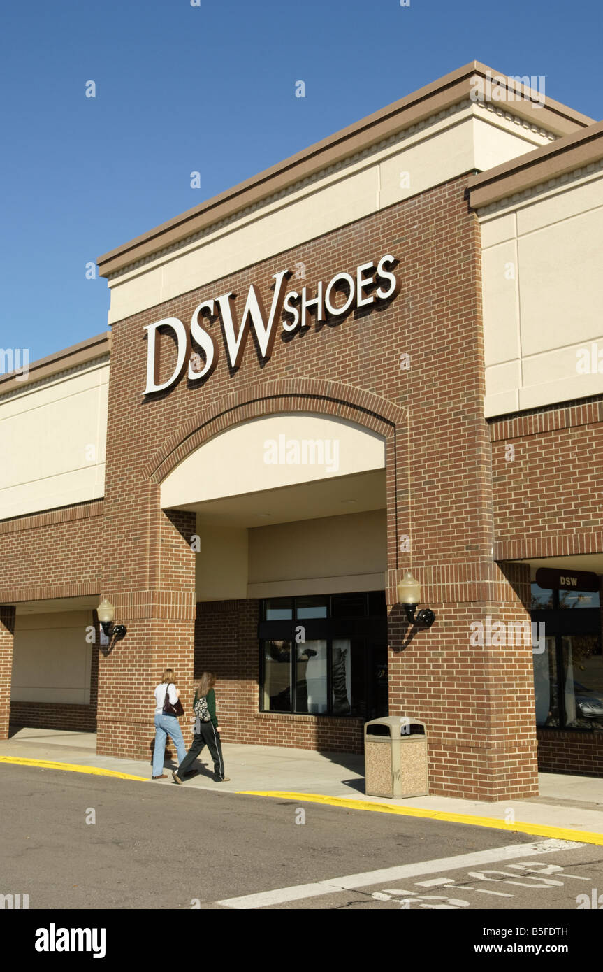 DSW Shoes store in Rochester Michigan 
