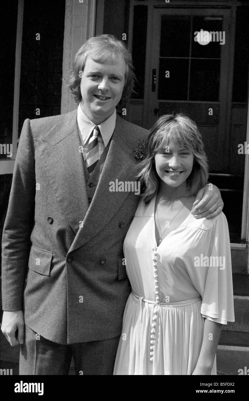 Wedding: Composer Tim Rice to Jane McIntosh. August 1974 S74-4959-004 Stock  Photo - Alamy