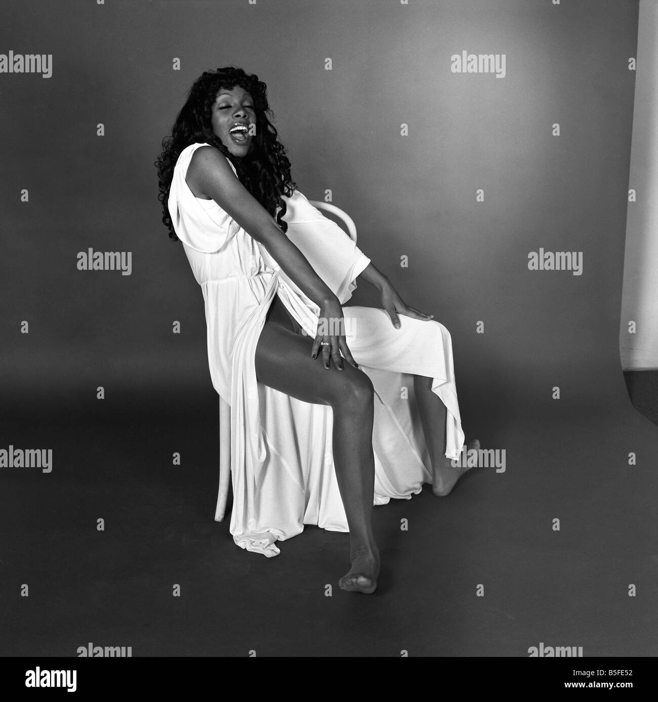 Donna summer 1976 hi-res stock photography and images - Alamy