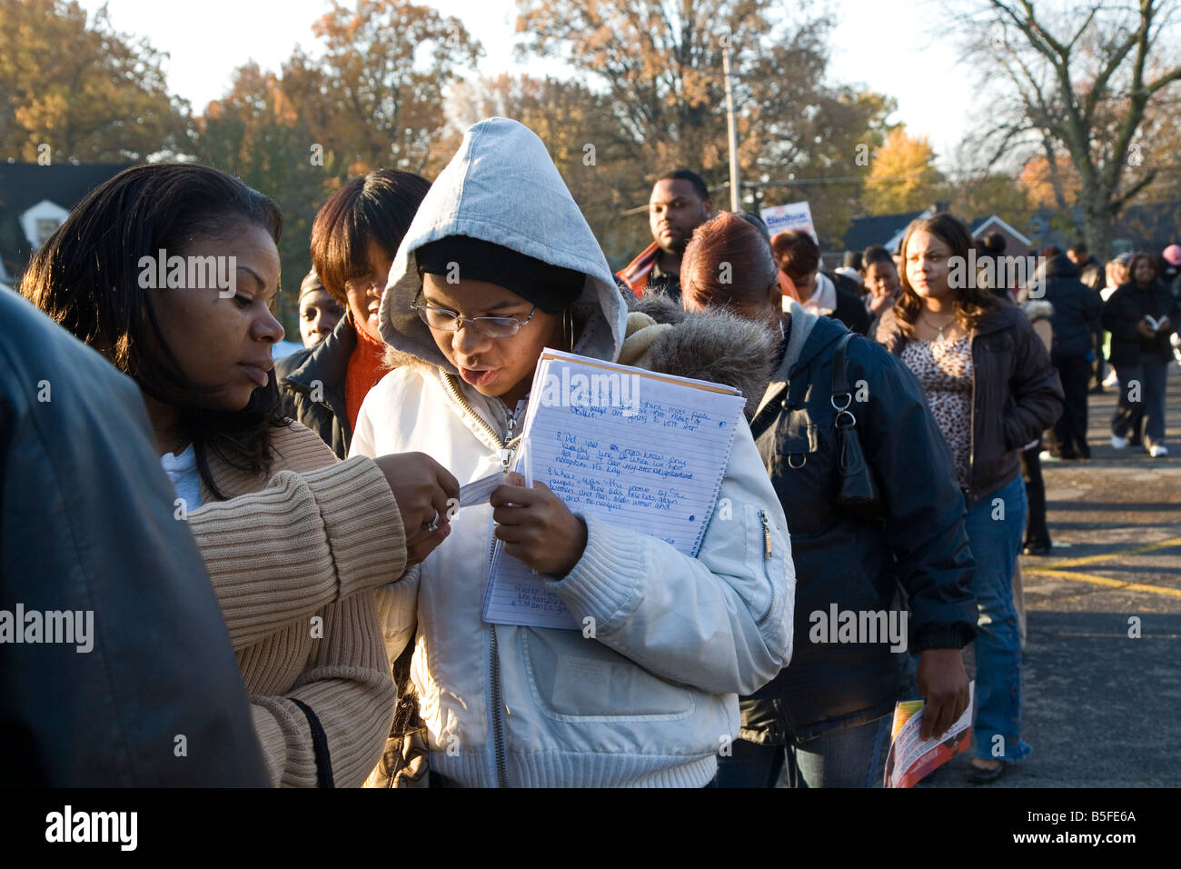 First-time voter waits to cast ballot in 2008 Presidential election Stock Photo