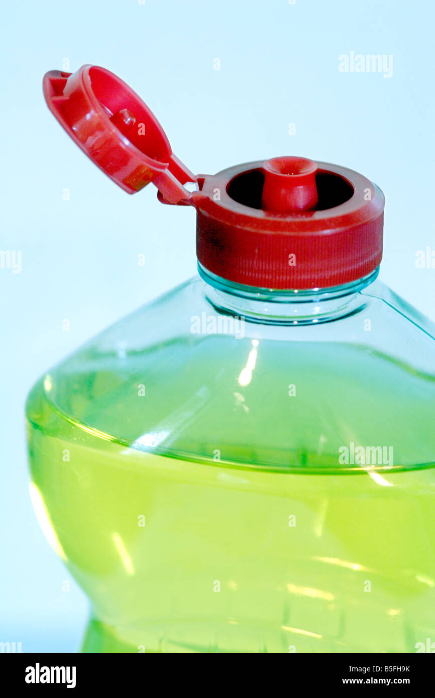 Liquid dish soap bottle hi-res stock photography and images - Alamy