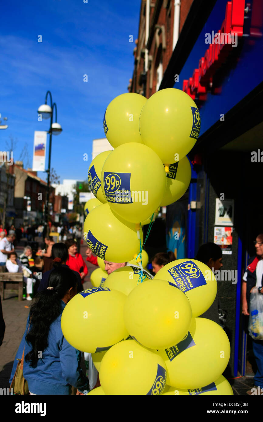 Recession hit Britain shoppers attracted to the Everything under a