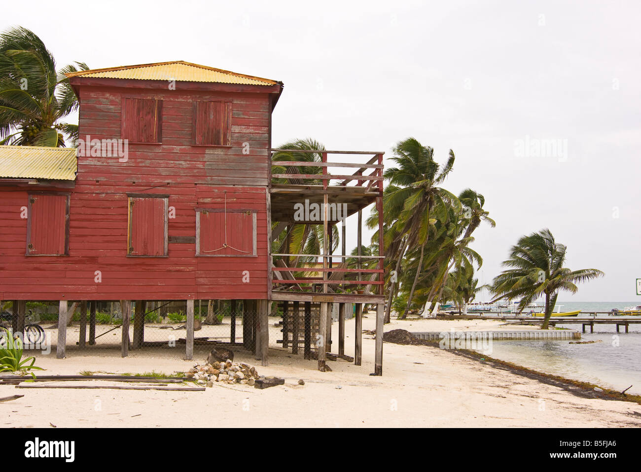 CAYE CAULKER BELIZE House on stilts on beach Stock Photo Alamy