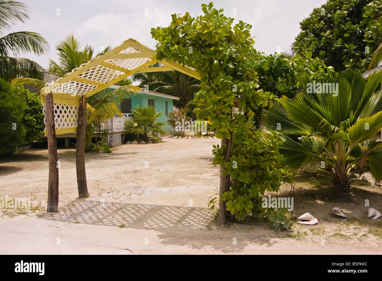 CAYE CAULKER BELIZE Gate in front of house Stock Photo