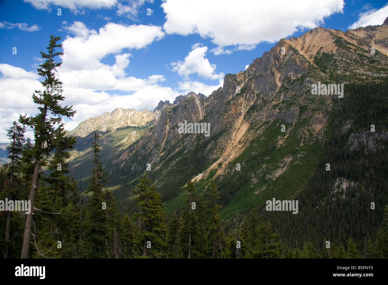 Cascade range hires stock photography and images Alamy
