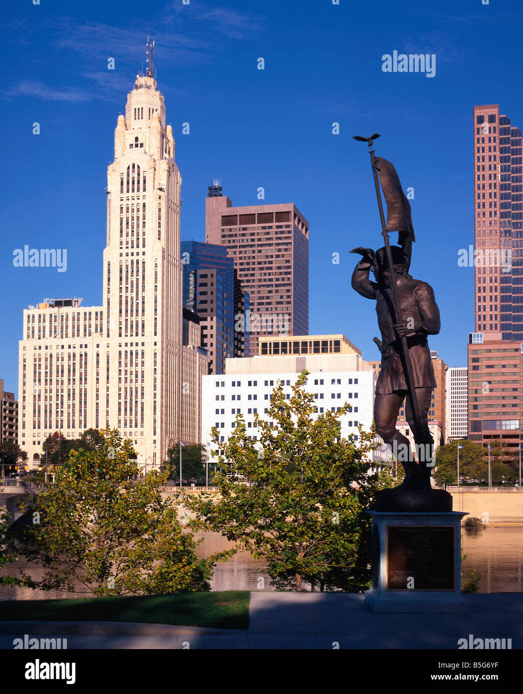 View of Columbus City with statue of Lucas Sullivant in foreground Stock Photo