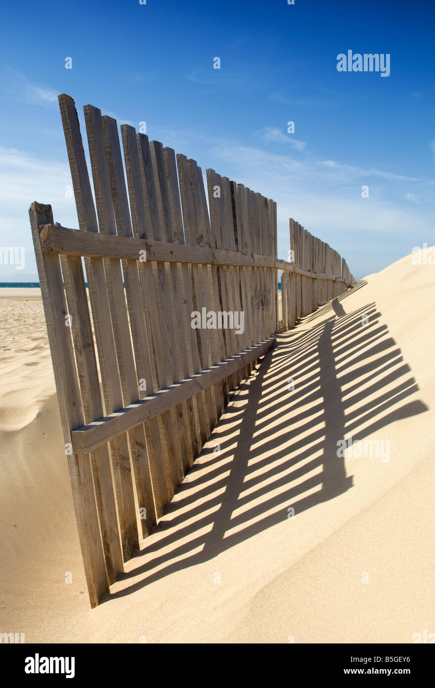 Wooden fence at beach dune hi-res stock photography and images - Alamy