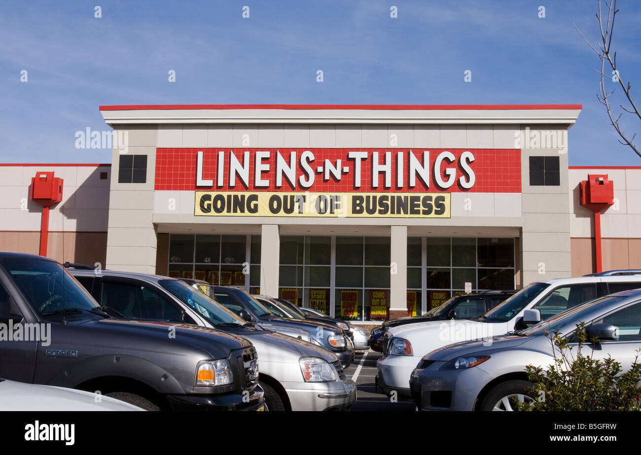 Sign announcing a store going out of business Stock Photo