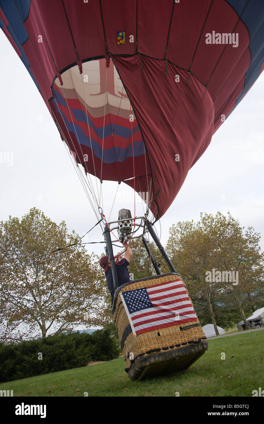 BB&T hot air balloon starts to go up at the 2008 Shenandoah Valley Hot