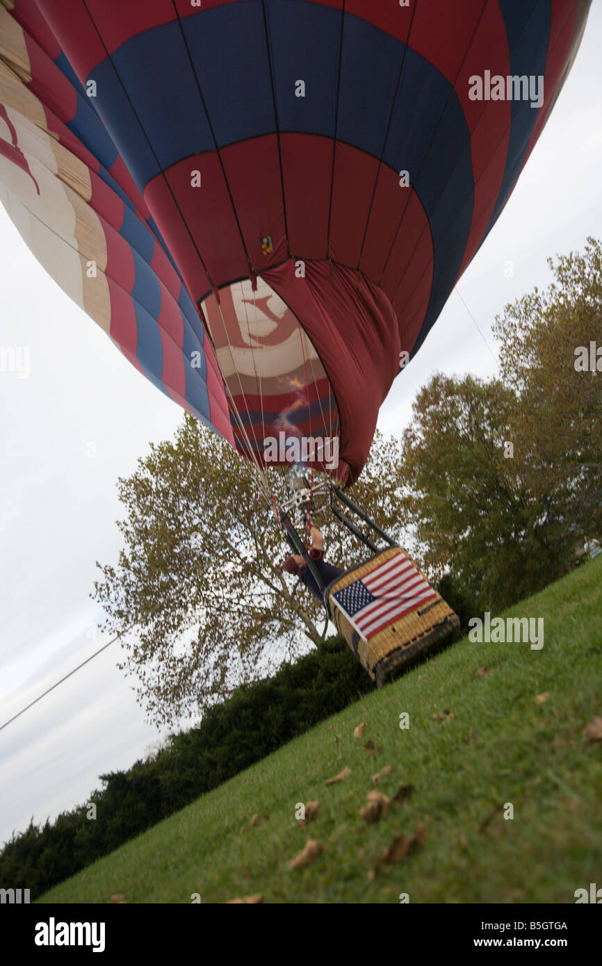 BB&T hot air balloon starts to go up at the 2008 Shenandoah Valley Hot
