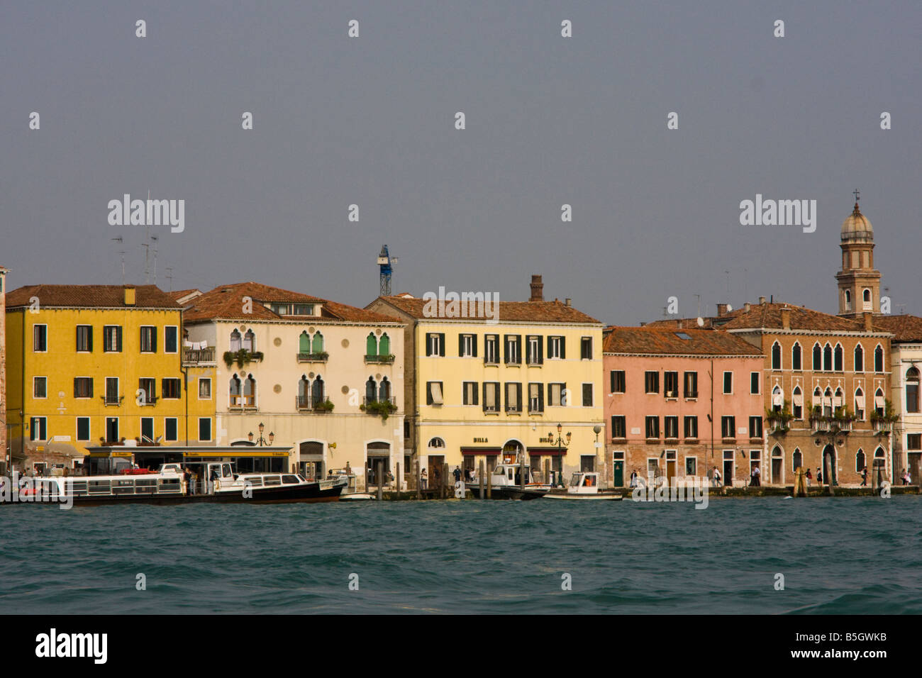 EU Venice Italy houses by the canal Stock Photo - Alamy