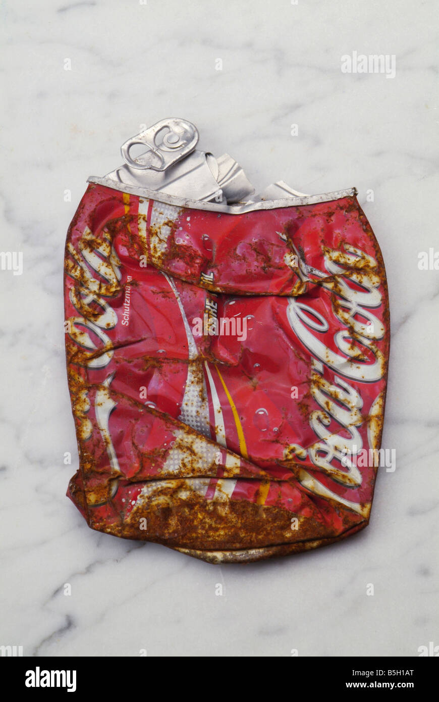 Crushed coke can hires stock photography and images Alamy