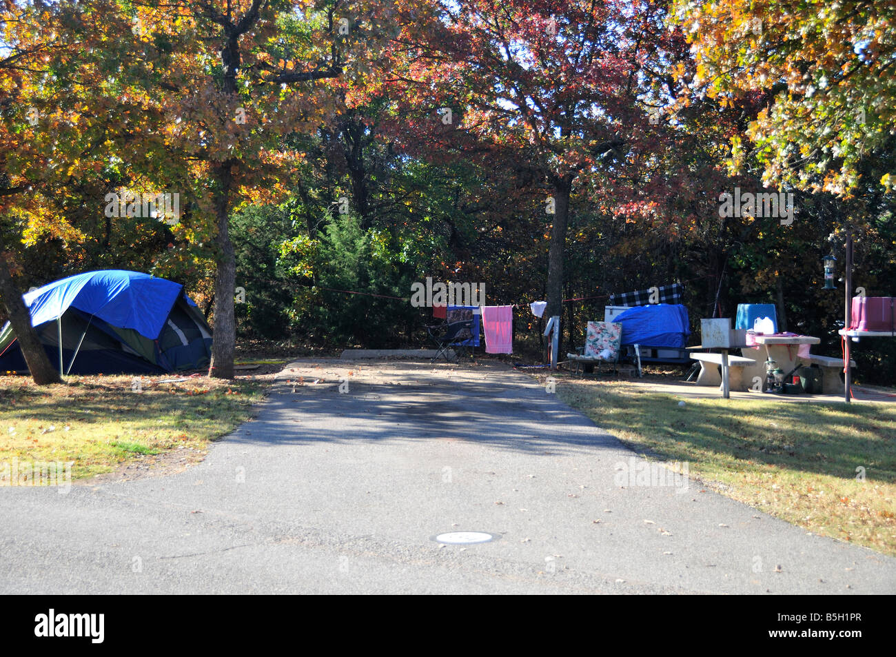 A campsite at Arcadia lake in Oklahoma, USA Stock Photo Alamy