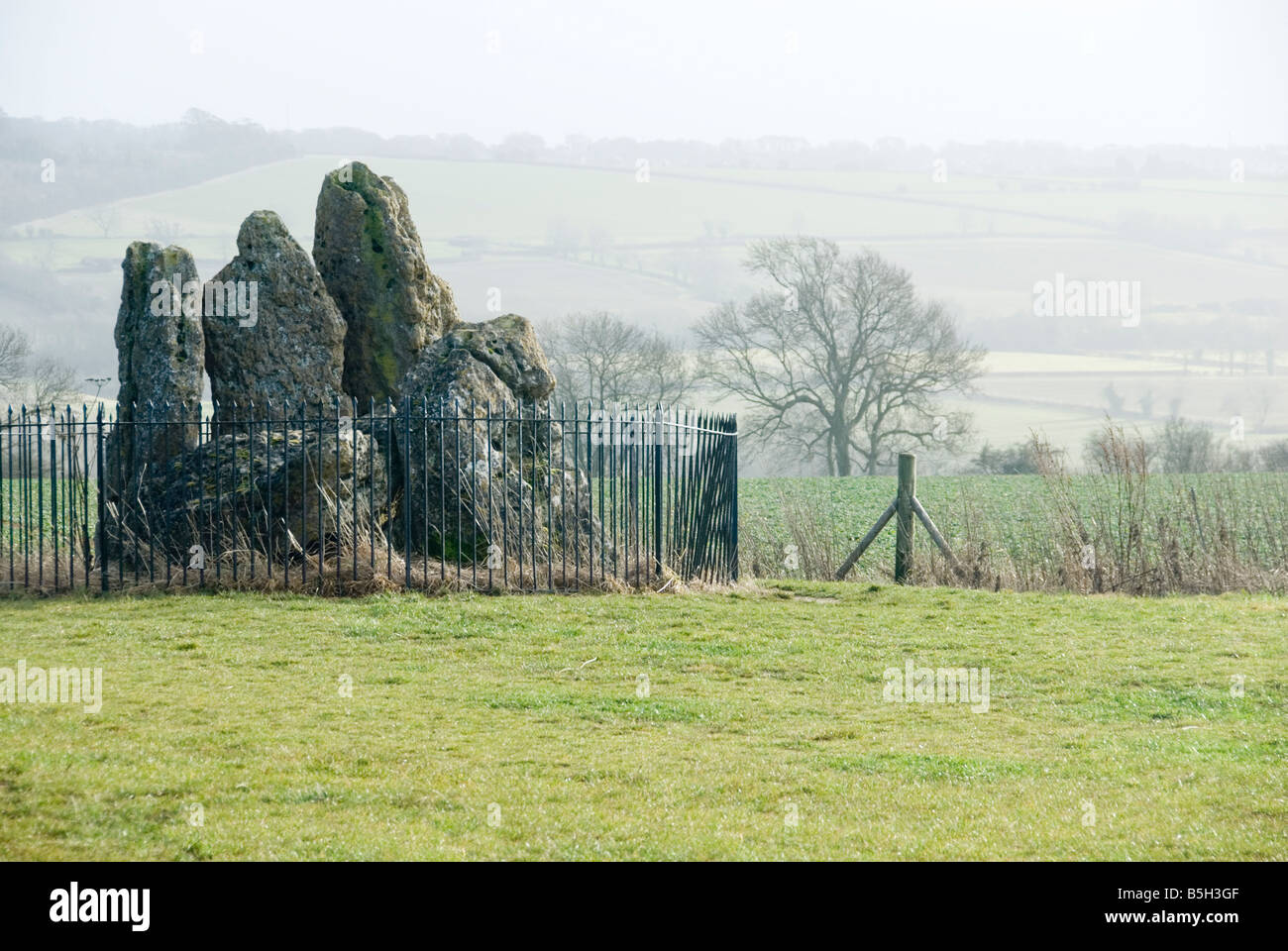 The Whispering Knights Neolithic Burial Chamber at the Rollright Stones Stone Circle Oxfordshire England Stock Photo