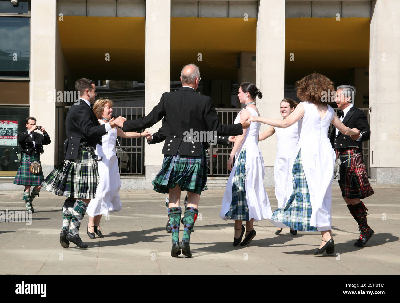 Reel dance hires stock photography and images Alamy