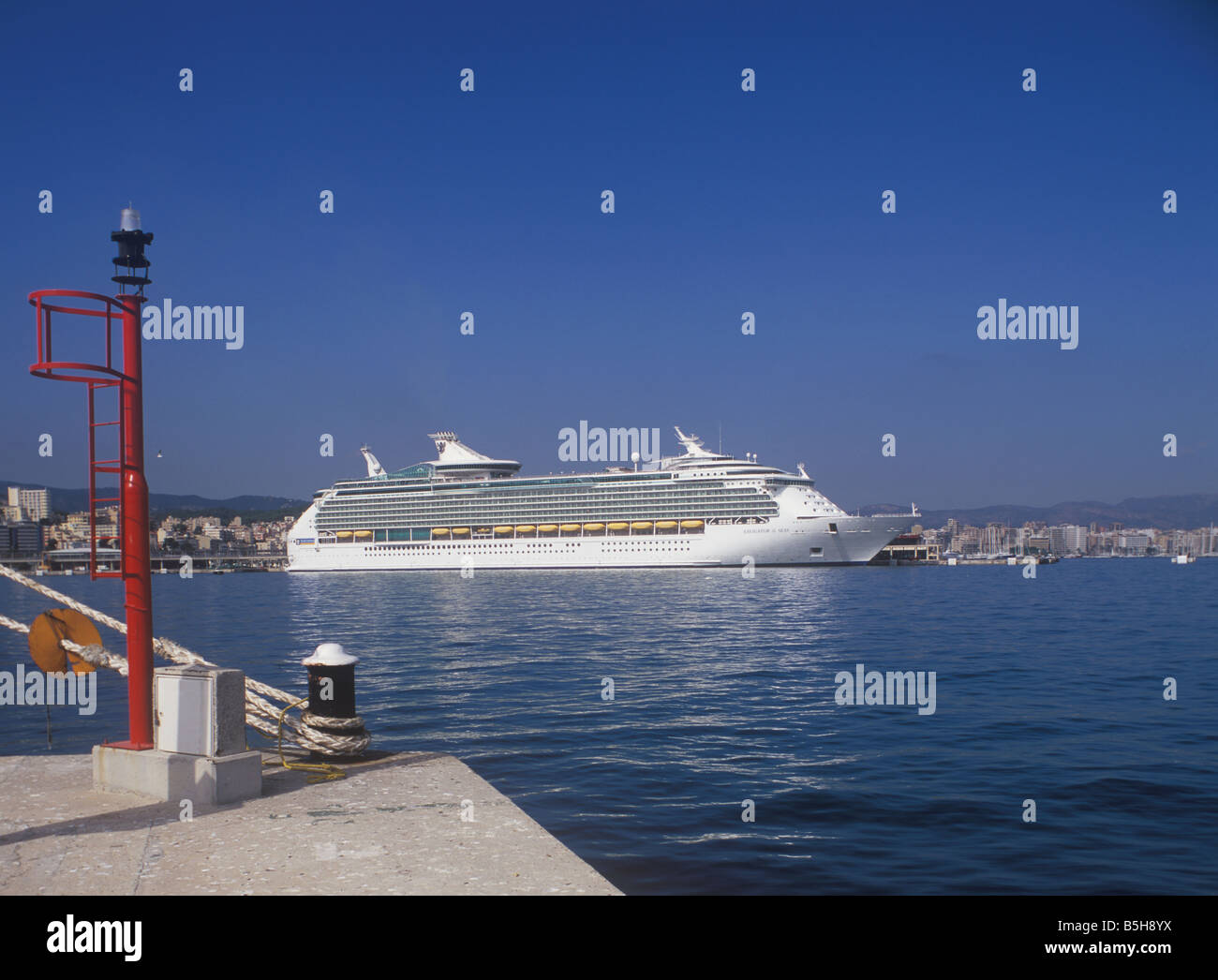 Royal Caribbean International Cruise Ship 'Navigator of the Seas' ( 311 meters ) in the Port of Palma de Mallorca. Stock Photo