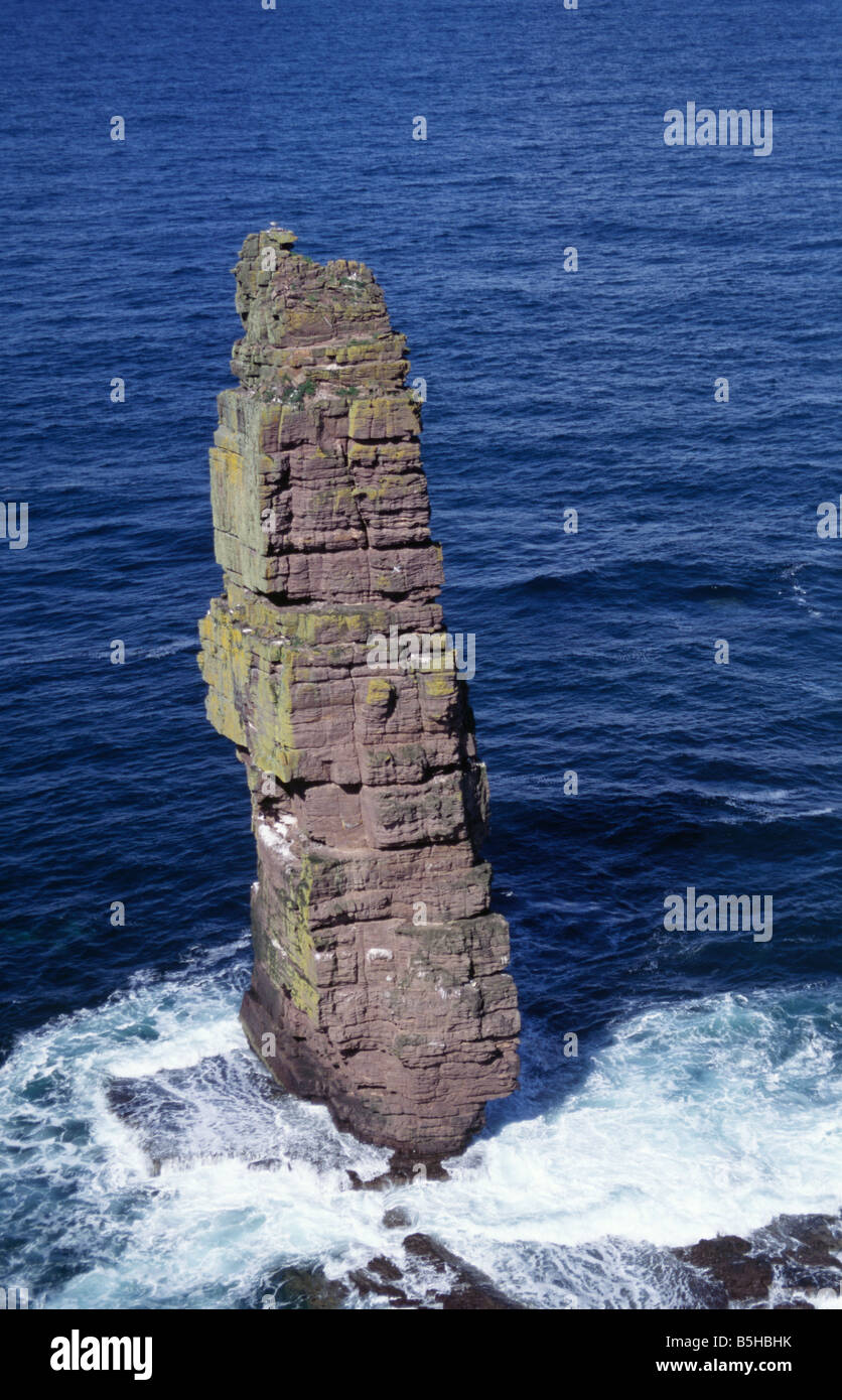 Am Buachaille sea stack near Sandwood Bay, Kinlochbervie, Sutherland, Highland, Scotland, UK. Stock Photo