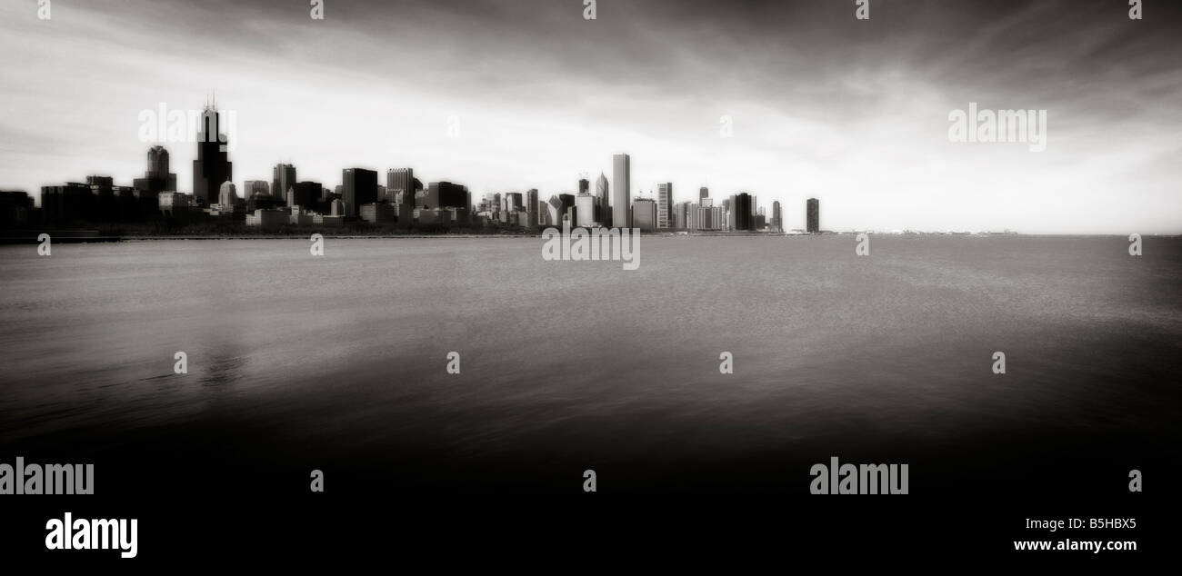 Panoramic view of Chicago downtown as seen from Adler Planetarium ...