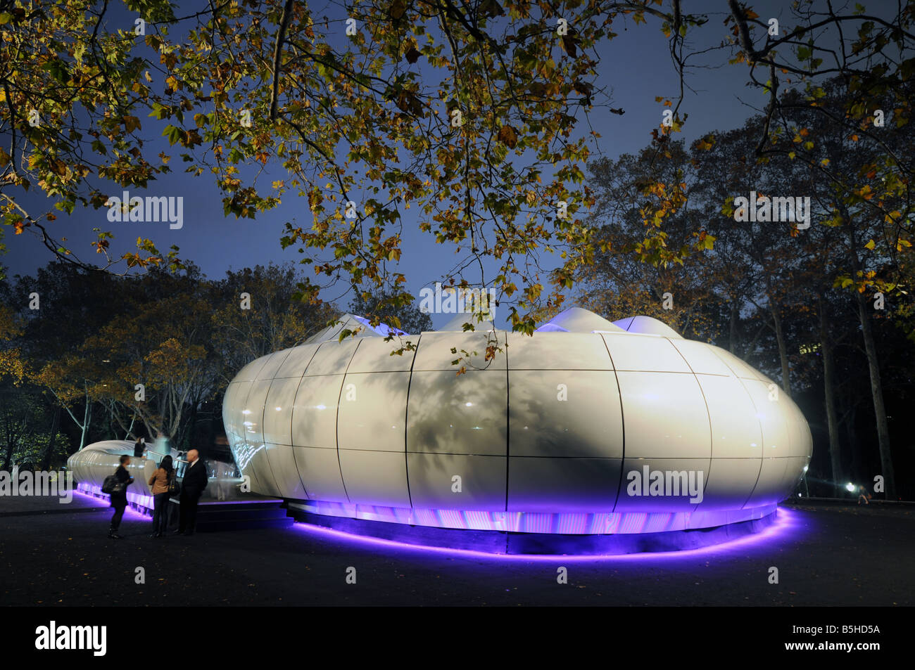 Chanel mobile art by Zaha Hadid in Central Park during twilight Stock Photo