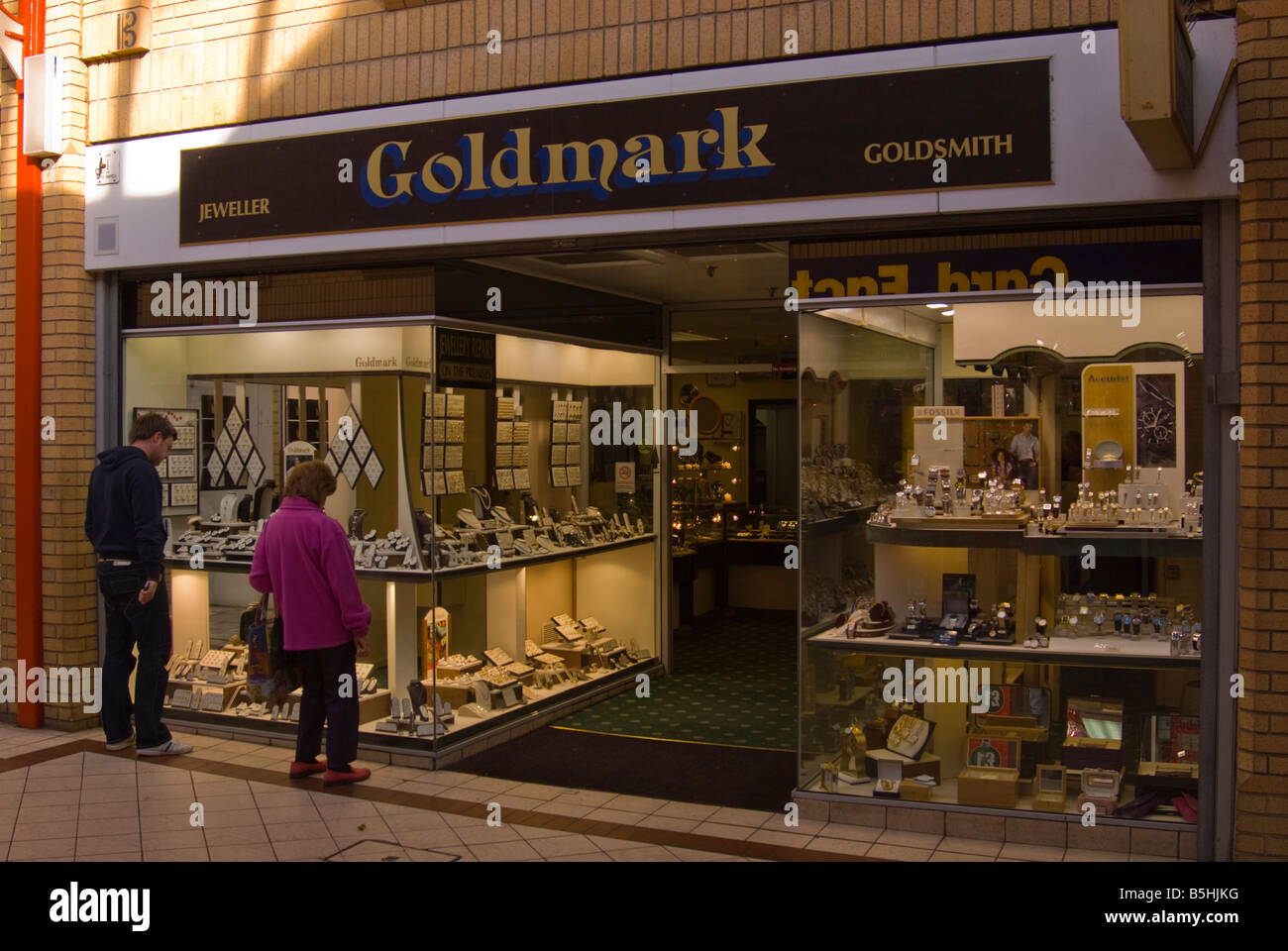 Goldmark the goldsmith and jeweller in Lowestoft Suffolk Uk selling jewellery and gold rings etc. Stock Photo