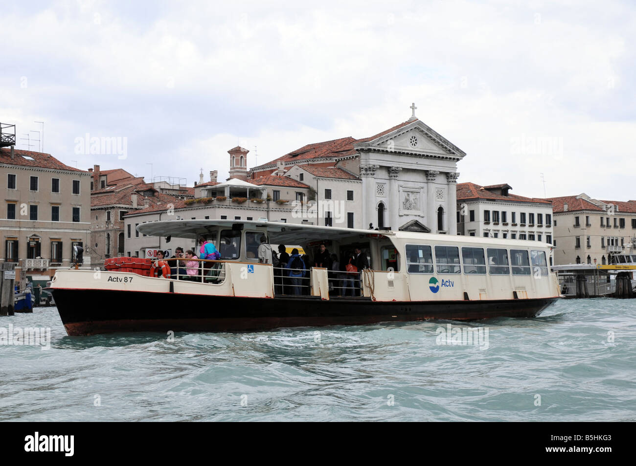 Venice Vaporetto Line 2 ACTV- Venezia Help - tickets, timetables