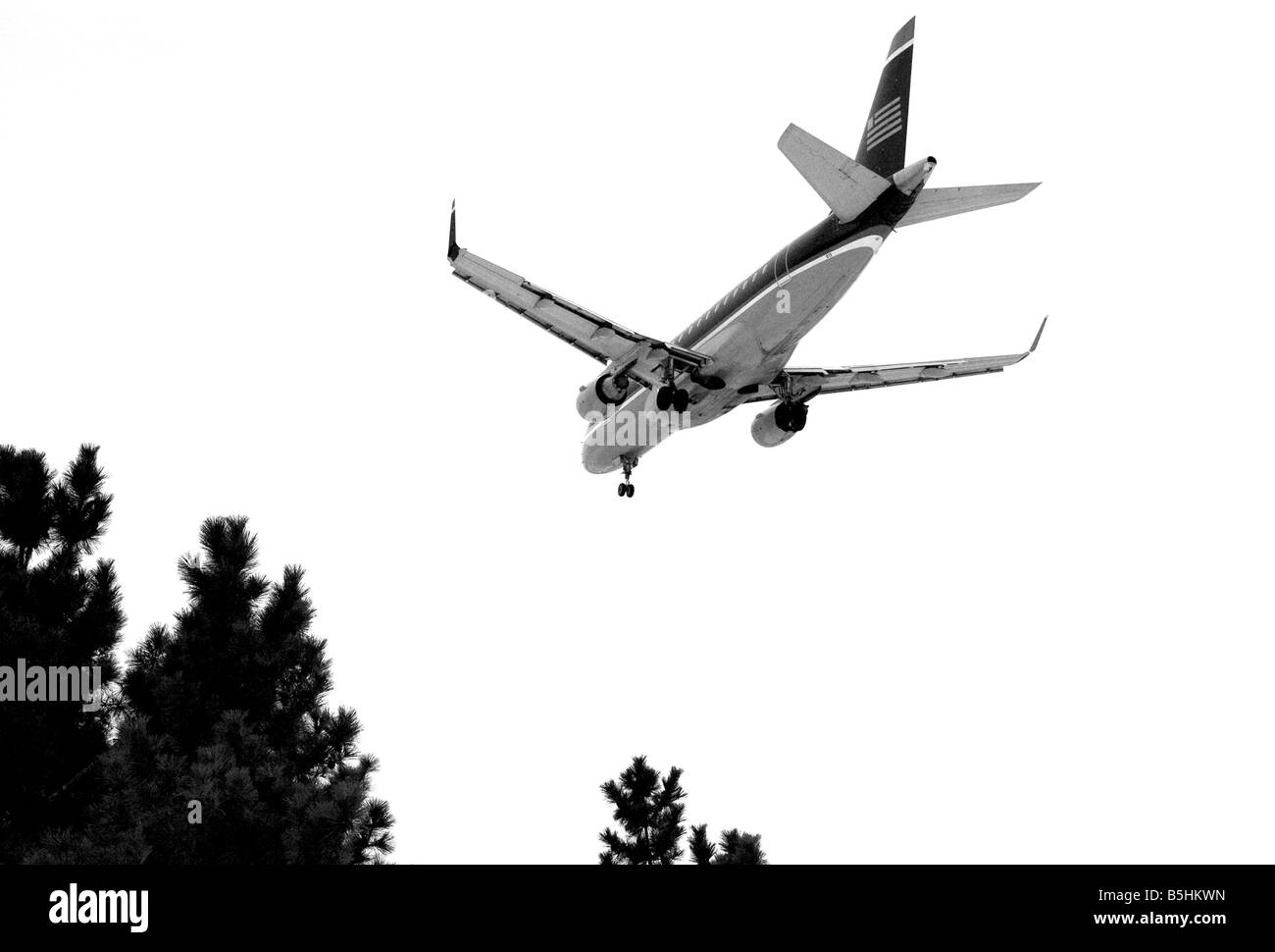 February 17 2007 Washington D C Aircraft make their final approach to Reagan National Airport Stock Photo