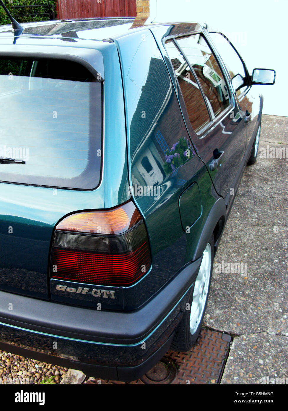 V W Golf Gti Mark Iii 2ltr 1997 Icon Racers Car V W Golf Gti Mark Iii 2ltr 1997 Four Door Hatchback Dragon Green Stock Photo Alamy V W Golf Gti Mark Iii 2ltr 1997 Icon Racers Car V W Golf Gti Mark Iii 2ltr 1997 Four Door Hatchback Dragon Green Stock Photo Alamy