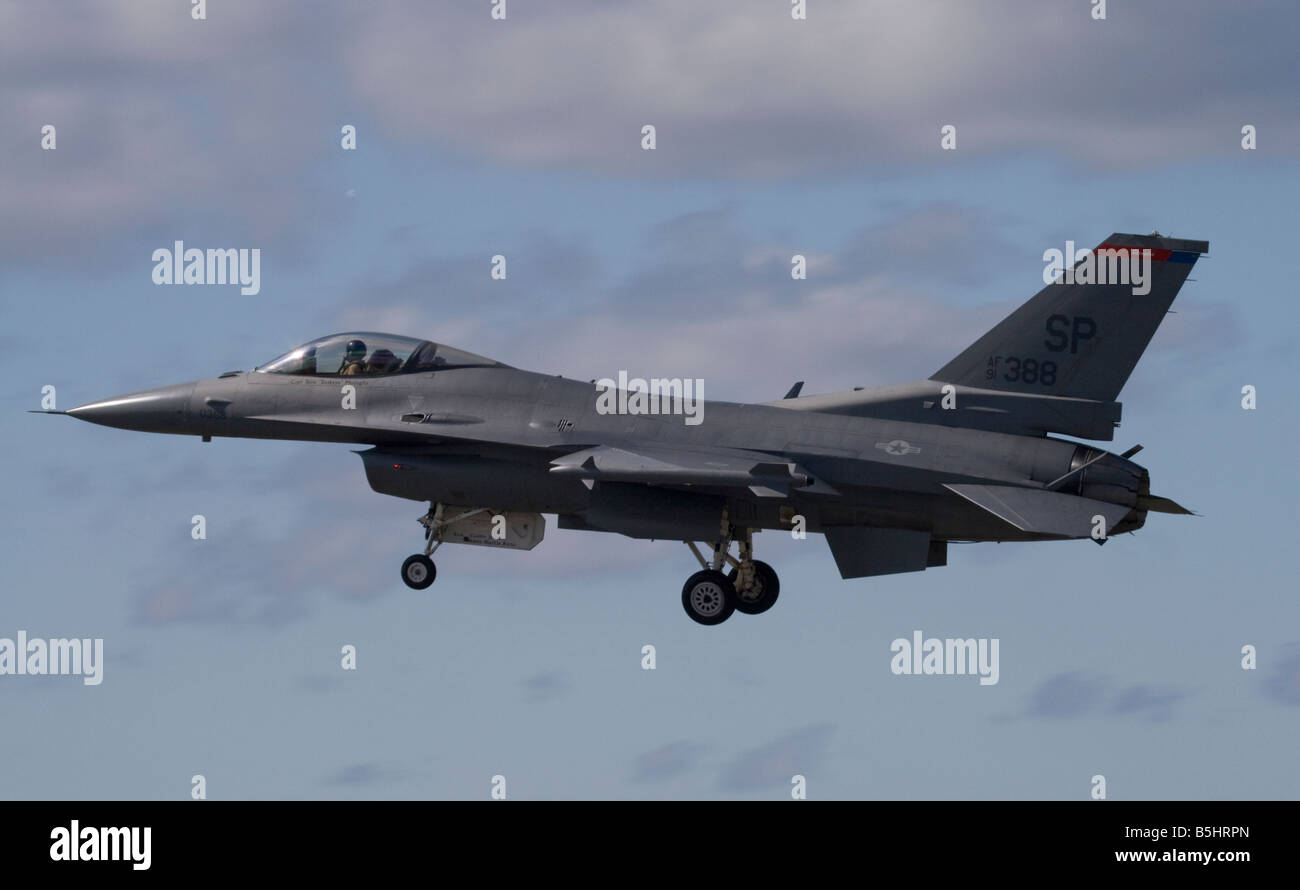 F16 aircraft hi-res stock photography and images - Alamy