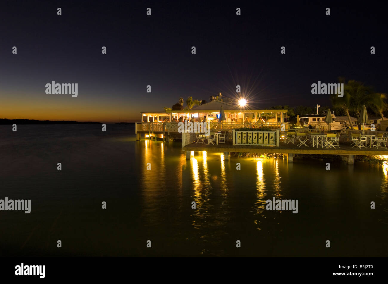 United States Of America Florida Florida Keys Islamorada Lorelei resort bar overlooking ocean Stock Photo