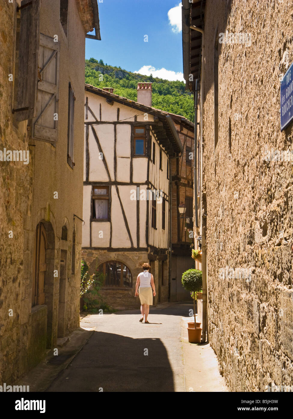 france-medieval-houses-hi-res-stock-photography-and-images-alamy