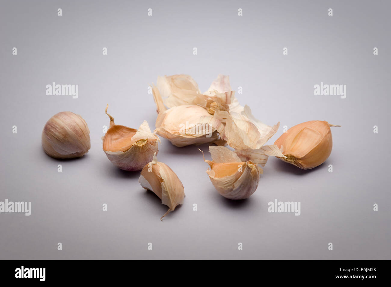 Cloves of French garlic Stock Photo Alamy