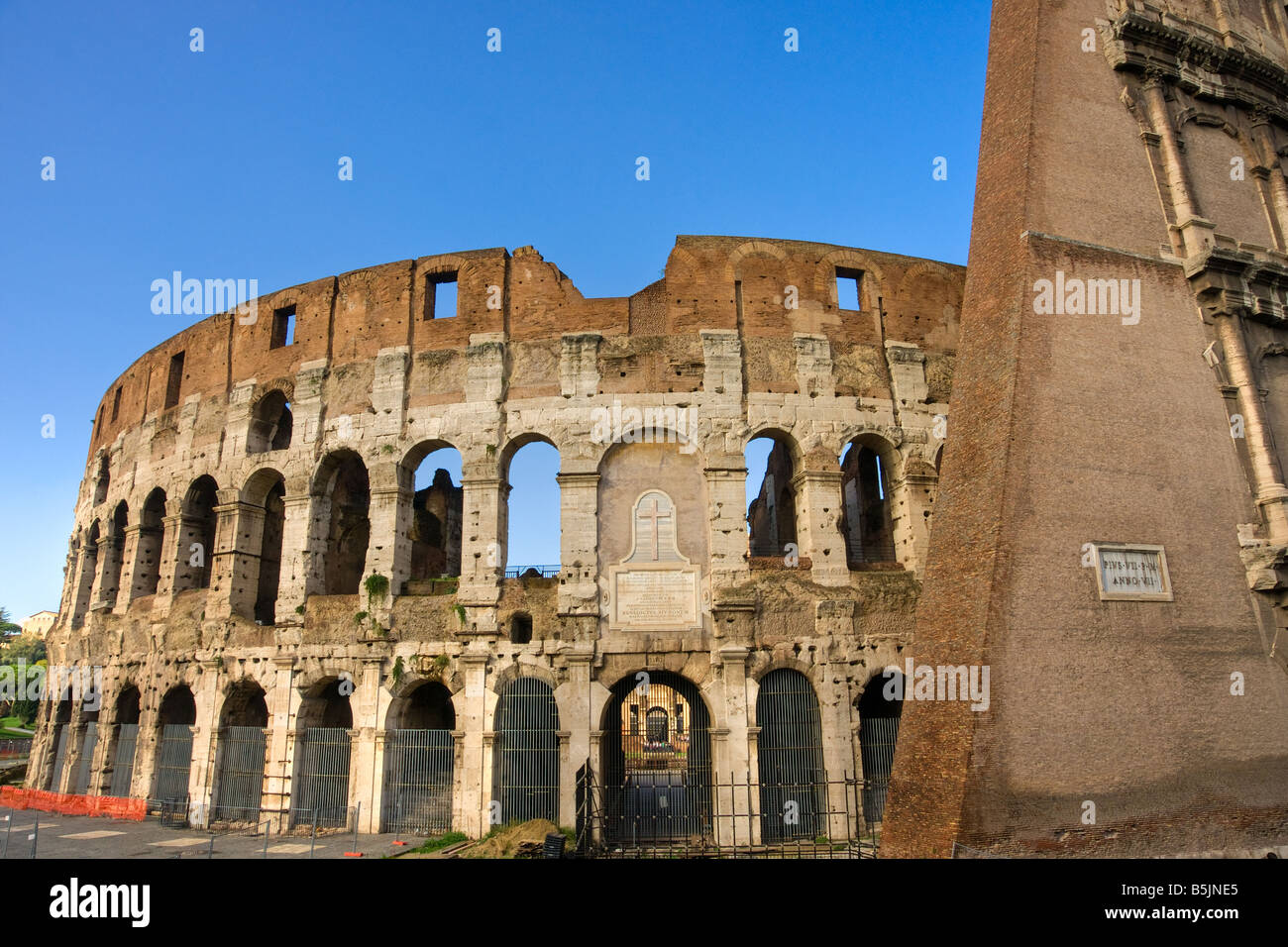 Colosseum in Rome, photos and description of the majestic amphitheater Colosseum in Rome, photos and description of the majestic amphitheater