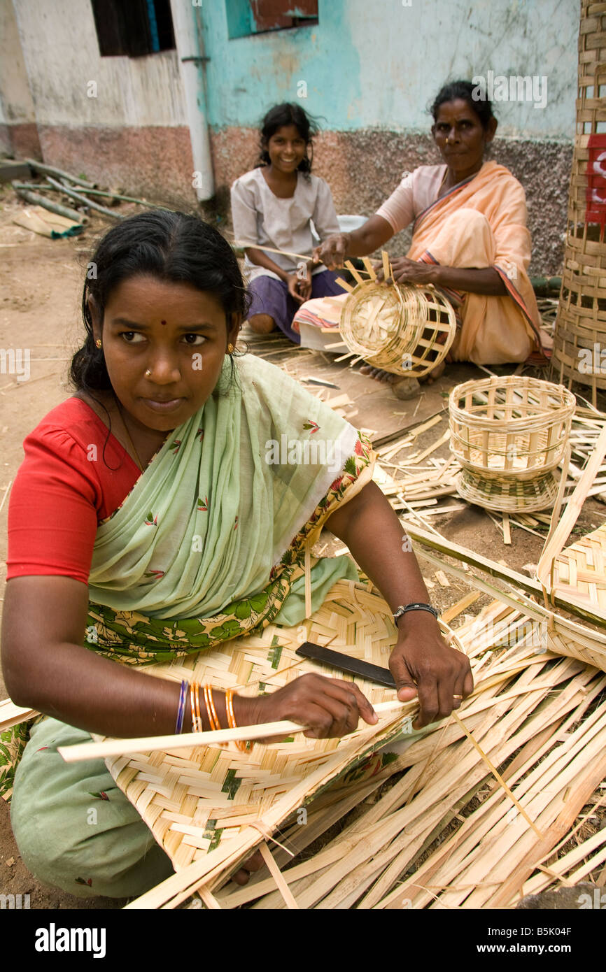 Tsunami survivors women in self-help-group weave baskets to make a living Velipalayam bharatham Nagapattinam Tamil Nadu Stock Photo