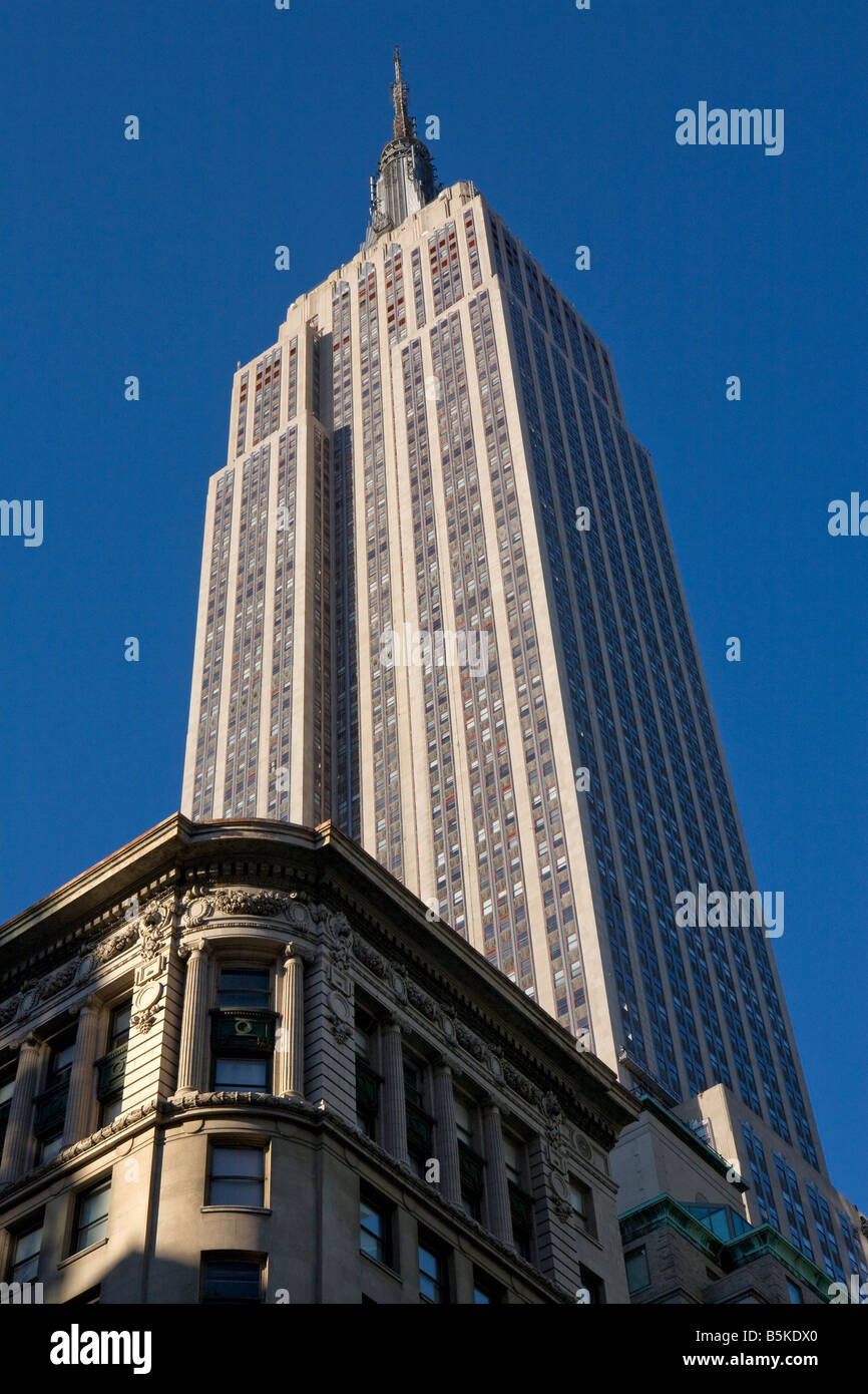 King kong empire state hi-res stock photography and images - Alamy King kong empire state hi-res stock photography and images - Alamy