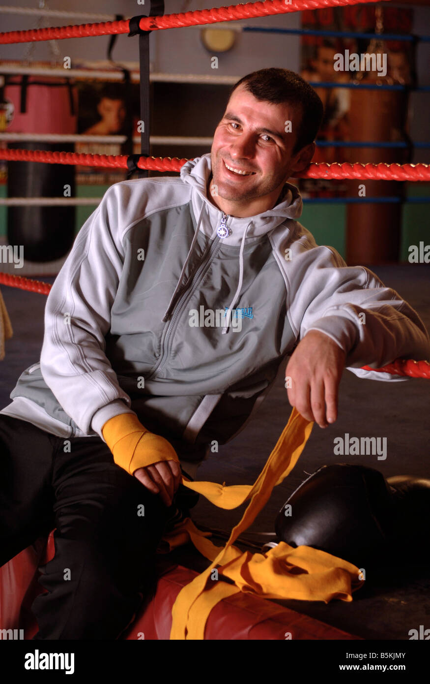SUPER MIDDLEWEIGHT BOXING CHAMPION JOE CALZAGHE AFTER TRAINING AT HIS