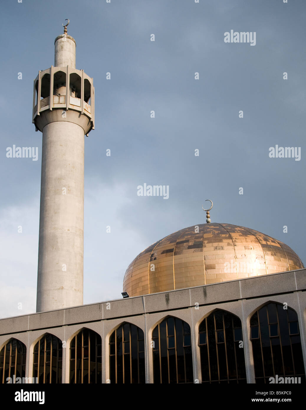 The Central London Mosque in Britain Stock Photo Alamy
