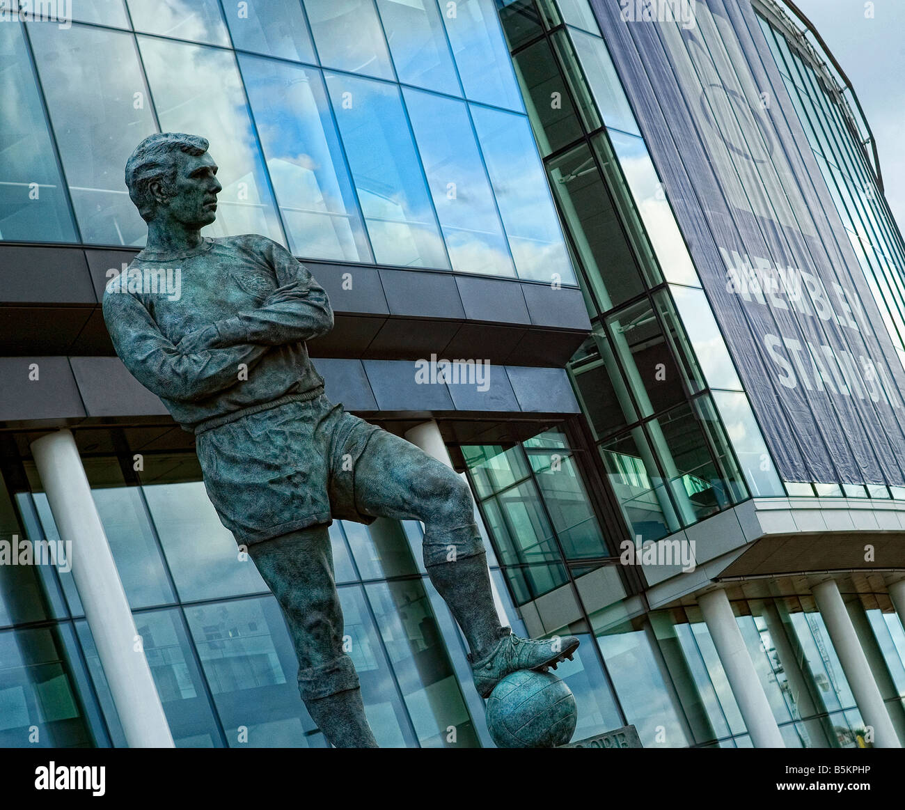 Bobby Moore statue outside Wembley Stadium Stock Photo Alamy
