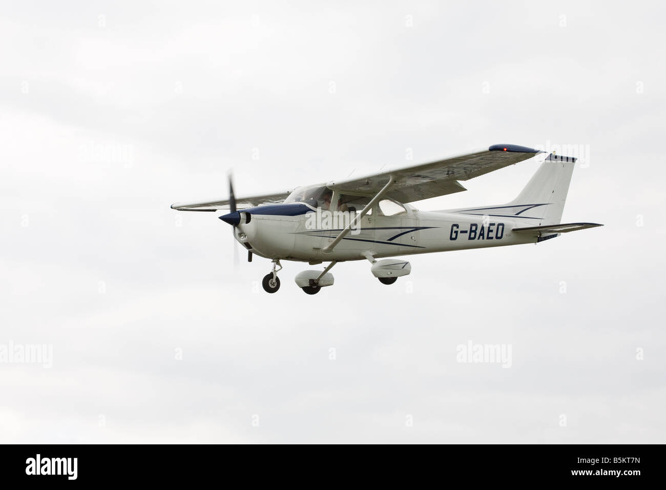Reims Cessna 1172N G-BAEO on final approach to land at Sandtoft Airfield Stock Photo